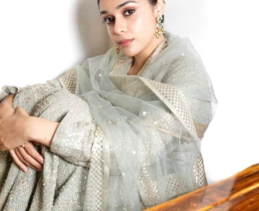 Who is Eisha Singh? Biography, Career, Net Worth, Age, Religion, Family, Youtube…